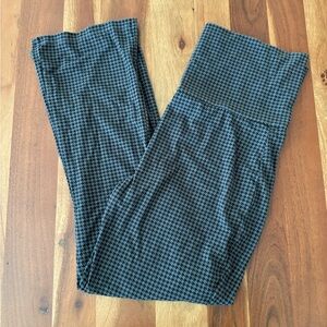 Hatch Collection Maternity Houndstooth Crop Flare Leggings S